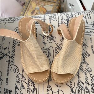 Catherine Malandrino Cream Espadrille Sandals